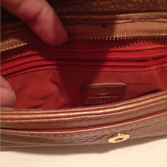 VTG Cole Haan Village Gold Open Flap Pebbled Leather Wristlet - Picture 4 of 8